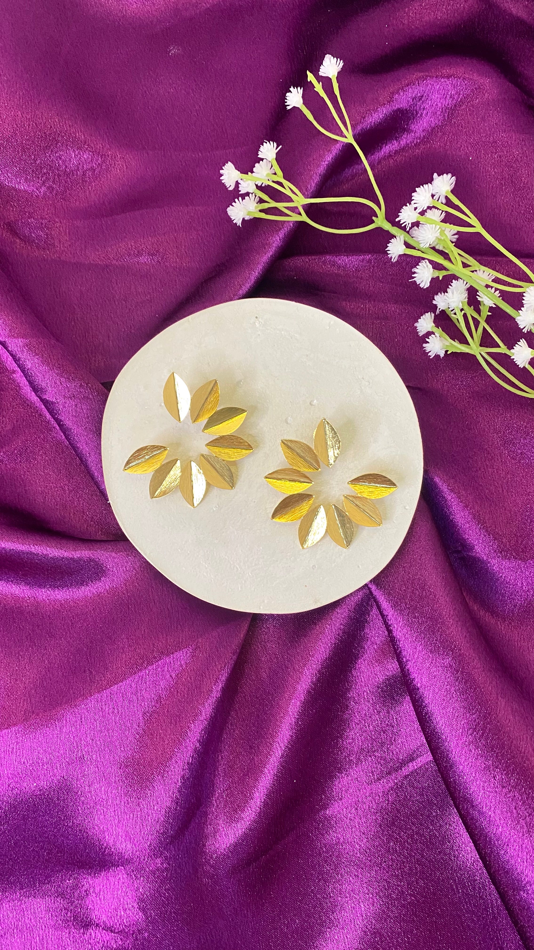 Golden glow earrings