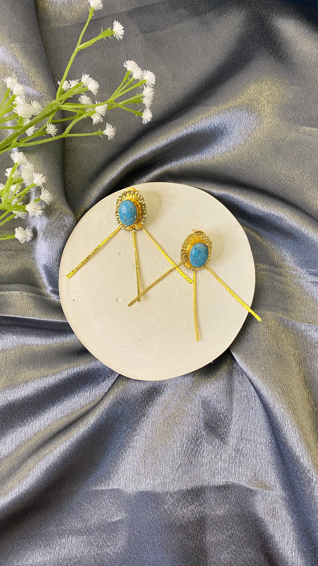 Maurya majestic earrings