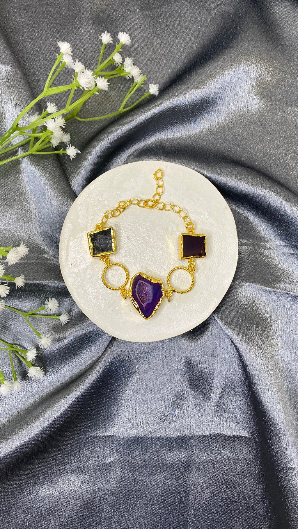 Violet halo bracelet